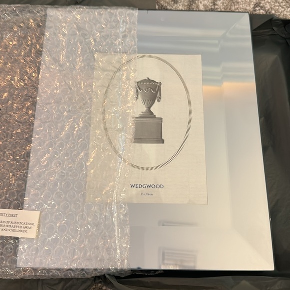 NIB Wedgewood mirror frame from Harrod’s - Picture 2 of 4